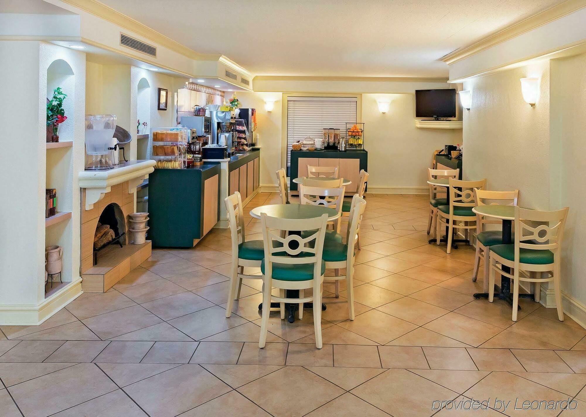 Rodeway Inn College Station Ngoại thất bức ảnh